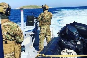 SAT'&ccedil;ılar Yunan botlarının tacizine karşı tam te&ccedil;hizat bekliyor