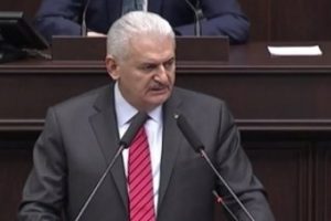 Binali Yıldırım: B&ouml;yle fırsat gelmiş ayaklarına teperler mi?