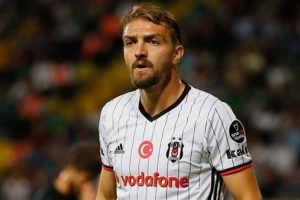 Caner Erkin'den m&uuml;jdeli haber!
