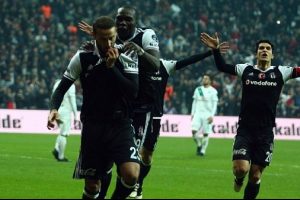 Cenk Tosun, sezon sonunda gol kralı olursa bir ilki ger&ccedil;ekleştirecek