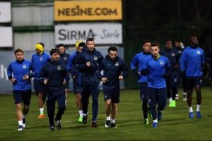 Fenerbah&ccedil;e'de Krasnodar ma&ccedil;ı hazırlıkları tamamlandı