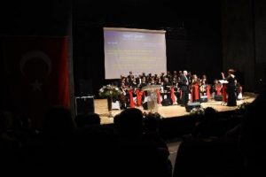 İzmir Adliyesi şehitleri anısına konser