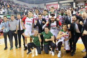 Beşiktaş'ın rakibi Karşıyaka oldu