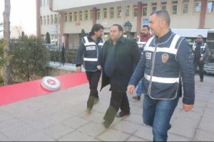 FET&Ouml;'den 4 avukat tutuklandı