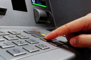 Polisten ATM farelerine operasyon!