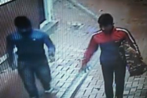 &Ouml;nce kamera sonra polis yakaladı!