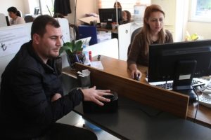 &Ccedil;ipli kimlik kartına ge&ccedil;iş 1 milyona yaklaştı