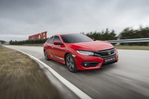 Honda'nın yeni tutkusu Civic RS!