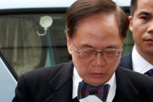 Hong Kong'un eski liderine 20 ay hapis cezası