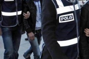 İzmir'de 10 sağlık &ccedil;alışanı g&ouml;zaltına alındı