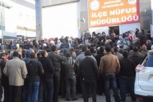 Suriyelilere vatandaşlık verilecek mi?