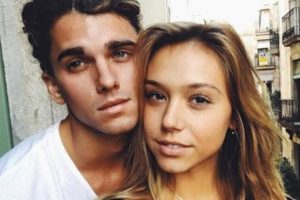 Alexis Ren ile Jay Alvarrez ayrıldı