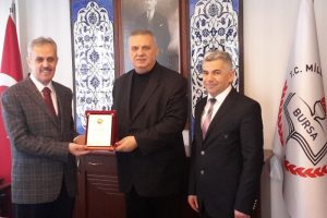 Bursa İl Milli Eğitim M&uuml;d&uuml;rl&uuml;ğ&uuml;'ne plaket