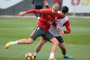 Galatasaray'da Beşiktaş ma&ccedil;ı hazırlıkları devam etti