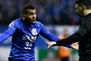 Saniyede 4,5 TL kazanan Tevez &Ccedil;in'den ayrılmak istiyor