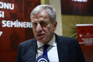 Servet Yardımcı, UEFA İcra Kurulu'na se&ccedil;ilmek i&ccedil;in aday oldu