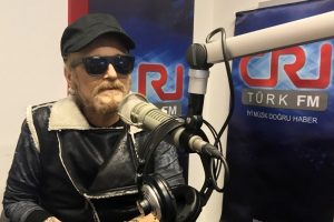 Harun Kol&ccedil;ak'tan hayranlarına g&uuml;zel haber