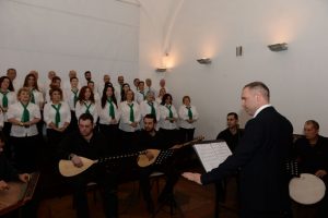Bursa Osmangazi'de T&uuml;rk Halk M&uuml;ziği ezgileri