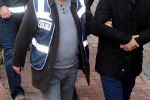 Bursa'da FET&Ouml;'n&uuml;n muhasebecisi ve ablası olan &ccedil;ift yakalandı