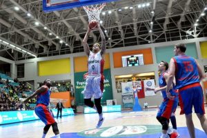 Muratbey Uşak'a &ccedil;eyrek finalde Fransız ekip