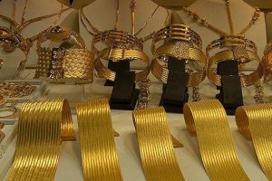 Altının gramı 143 liranın altına d&uuml;şt&uuml;