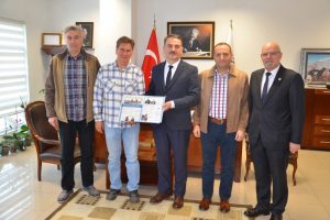 Bursa'dan k&uuml;rek &ccedil;ekerek Yunanistan'a gidecekler