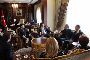 Bursa Valisi K&uuml;&ccedil;&uuml;k'ten BOSİAD projelerine tam destek
