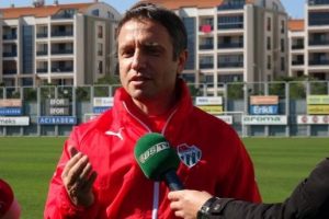 Bursaspor'da Sercan ve Deniz'e af &ccedil;ıktı