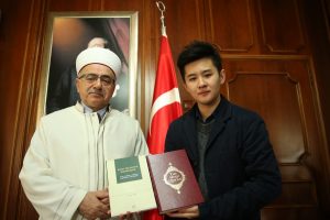 Budist gen&ccedil; Bursa'da M&uuml;sl&uuml;man oldu