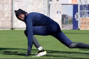 Adebayor, Osmanlıspor'a karşı yok!