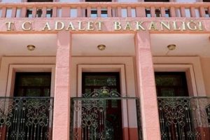 A&ccedil;ık cezaevleri 'ter&ouml;rist ve tecav&uuml;zc&uuml;'ye kapalı