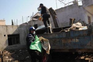 Osmaniye'de evden 3 r&ouml;mork &ccedil;&ouml;p &ccedil;ıktı