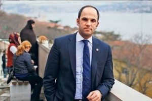 CHP'li eski vekil referandumdaki rengini a&ccedil;ıkladı