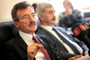 T&uuml;rkiye Şampiyonu'ndan Bursa Yenişehir Belediye Başkanı &Ccedil;elik'e ziyaret