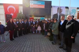 Bursa'da 'Başkan Burada' karavanı Kızılcıklı'ya a&ccedil;ılışlarla geldi