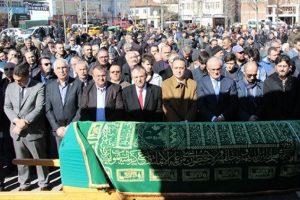 CHP Genel Başkan Yardımcısı Tezcan'ın acı g&uuml;n&uuml;
