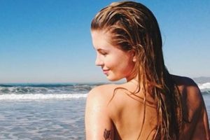 Ireland Baldwin: V&uuml;cudunuza kafayı takmayın