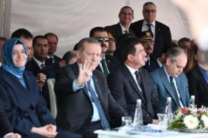 Cumhurbaşkanı Erdoğan, idam i&ccedil;in referandum yapılabileceğini s&ouml;yledi