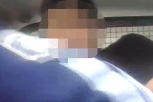 Polis arabasında seks skandalı