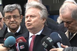 Beşiktaş'ta Divan Kurulu krizi s&uuml;r&uuml;yor