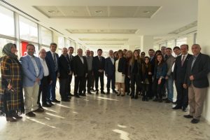 Bursa'da &Uuml;nl&uuml;'n&uuml;n yağlı boya eserleri sanatseverlerle buluştu