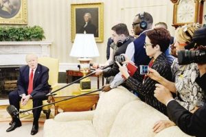 Trump g&ouml;revden alınabilir mi?