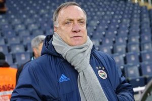 Advocaat: "M&uuml;cadele etmek yetmiyor"