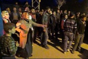 Birecik'te silahlı kavgada &ouml;len anne ve oğlu toprağa verildi