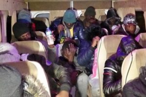 &Ccedil;anakkale'de 60 ka&ccedil;ak yakalandı