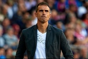 Deportivo'da Garitano g&ouml;nderildi