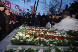 Necmettin Erbakan kabri başında anıldı