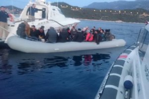 Antalya'da 41 Suriyeli g&ouml;&ccedil;men yakalandı