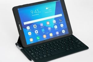 Samsung yeni tabletini tanıttı
