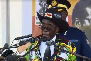 D&uuml;nyanın en yaşlı lideri Mugabe!